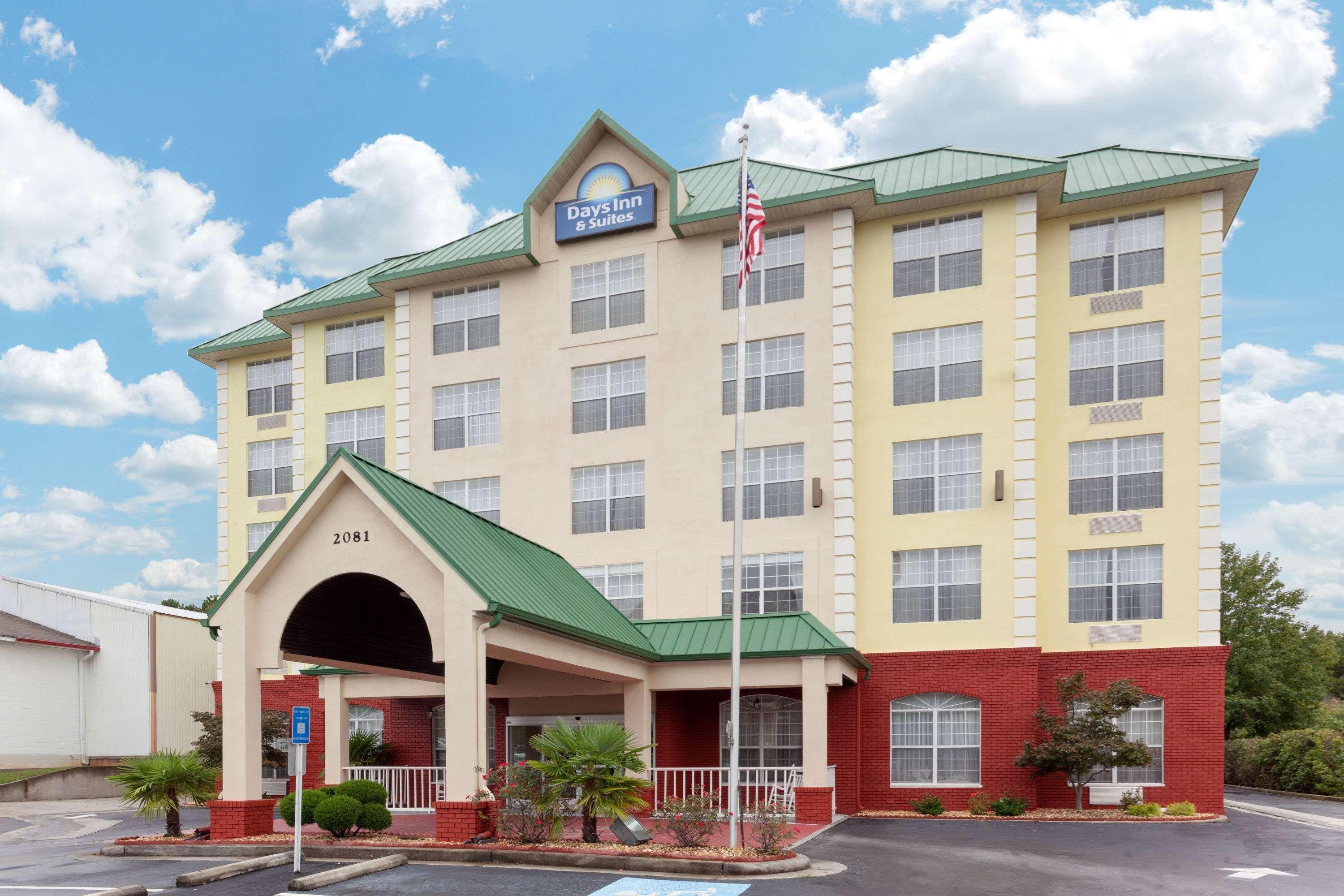 Days Inn & Suites By Wyndham Tucker/Northlake Экстерьер фото